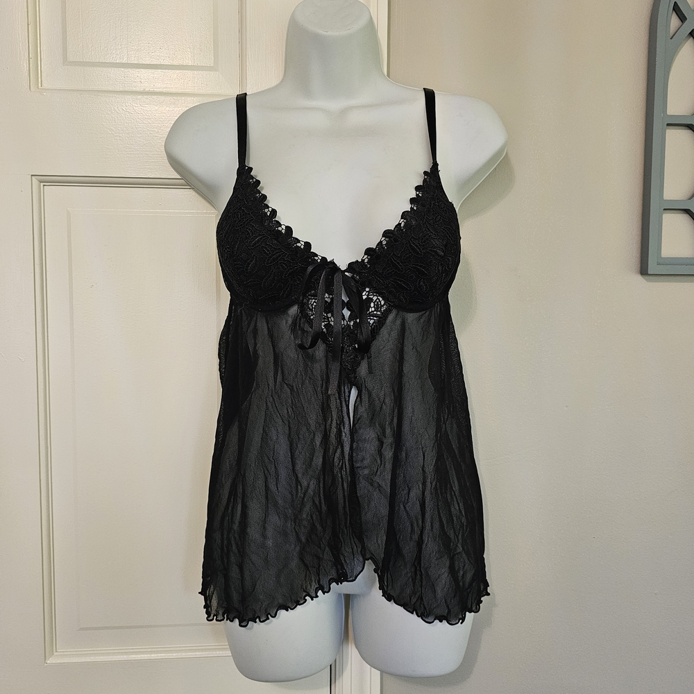Chic Black Lace Chemise